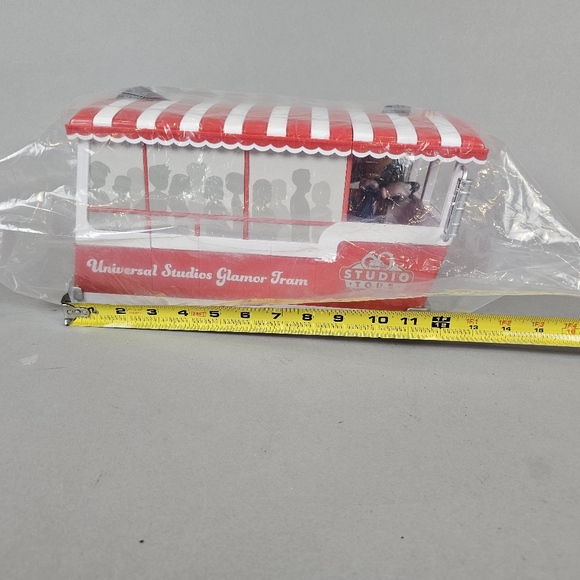 Universal Studios limited 60th anniversary popcorn bucket. New, sealed - Picture 4 of 7